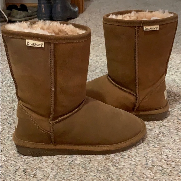 Bearpaw Boots - Picture 3 of 4